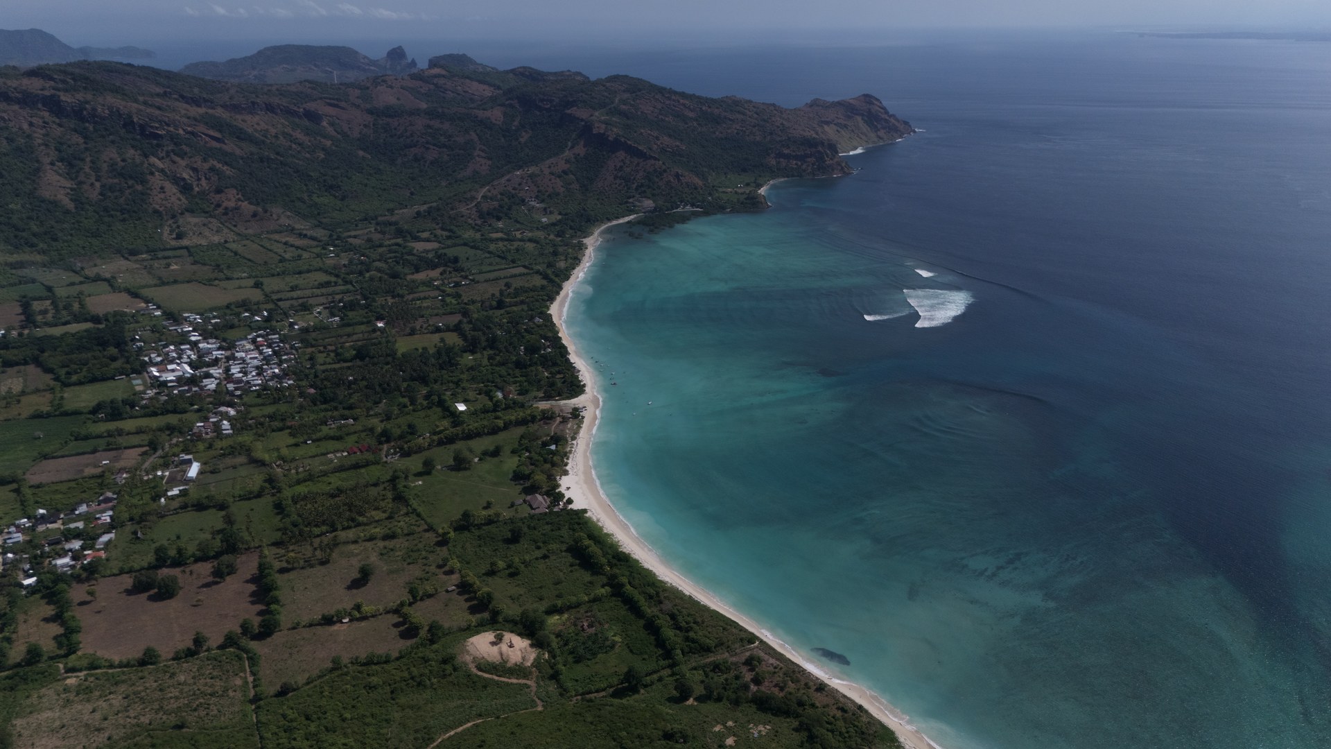 Scar Reef break visible from above near Landesia